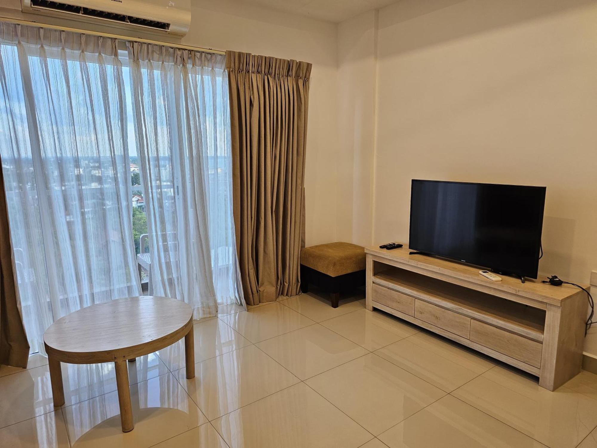 Ocean Breeze Sea View Luxury Apartments Negombo Exterior photo